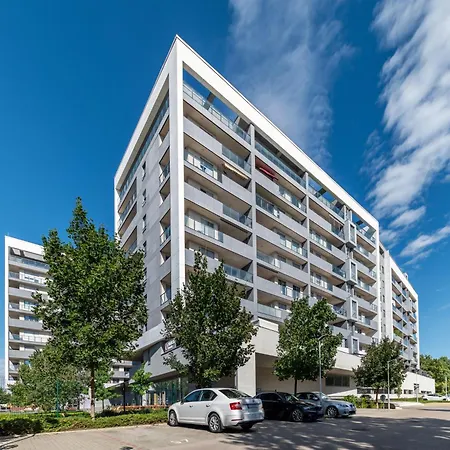Alba Campus - Parking, Terrace Apartman *